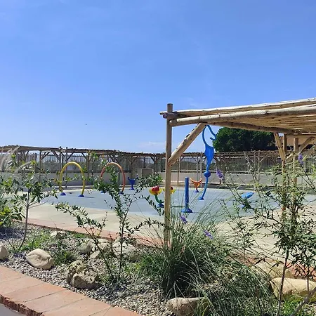 T2 Avec Terrasse Et Piscine, Parking Prive, Espace Aquatique - - Fr-1-195-22 * Le Barcarès