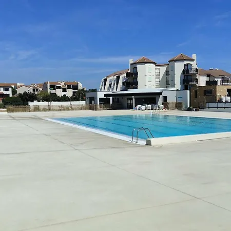 Apartment T2 Avec Terrasse Et Piscine, Parking Prive, Espace Aquatique - - Fr-1-195-22 *