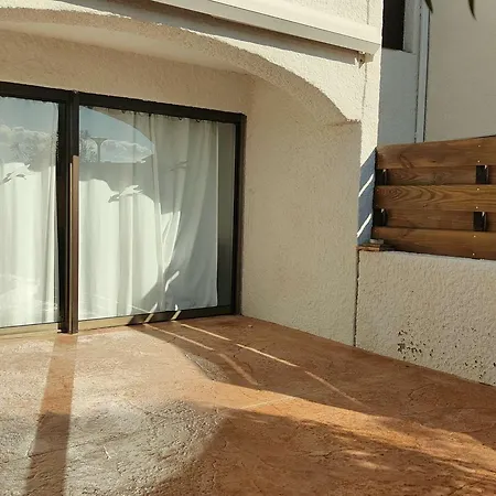 Apartment T2 Avec Terrasse Et Piscine, Parking Prive, Espace Aquatique - - Fr-1-195-22